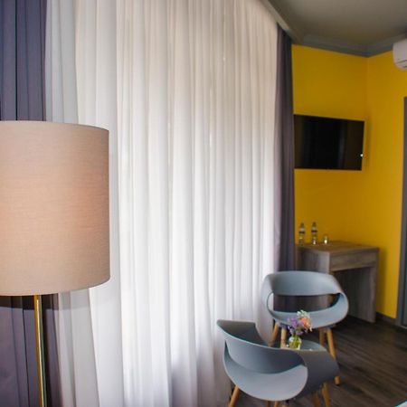 Atoneli Hotel ティビリシ エクステリア 写真