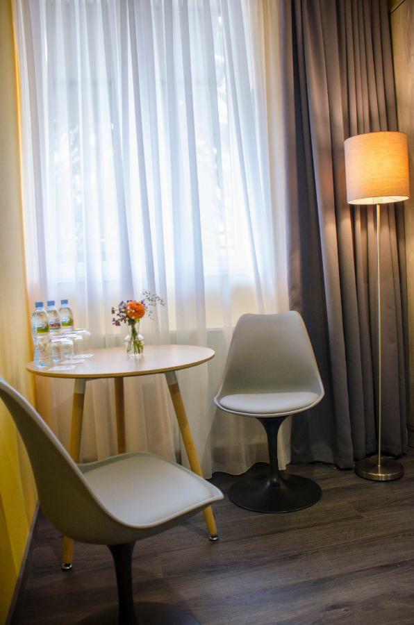 Atoneli Hotel ティビリシ エクステリア 写真