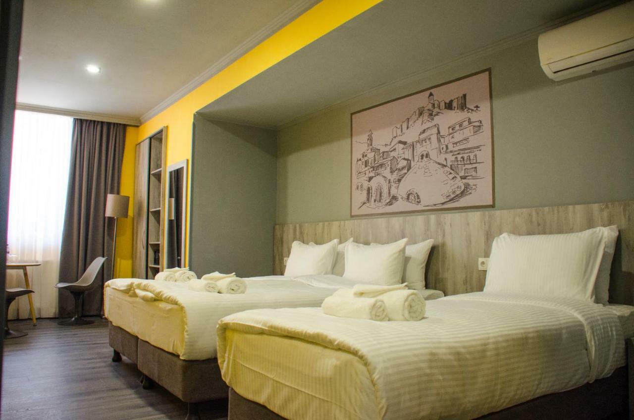 Atoneli Hotel ティビリシ エクステリア 写真