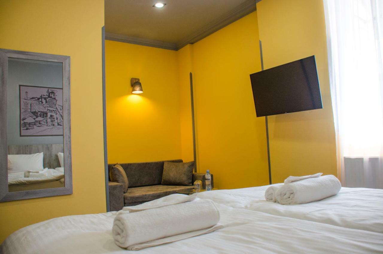 Atoneli Hotel ティビリシ エクステリア 写真